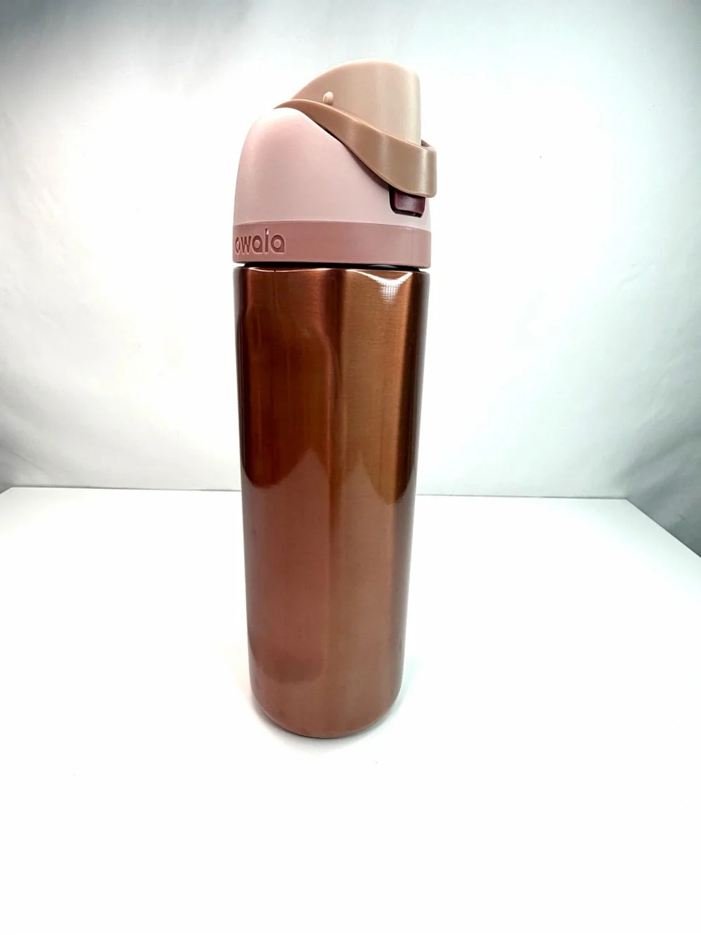 Owala Rose Gold Limited Edition 24 Fl Oz Stainless Steel Water Bottle